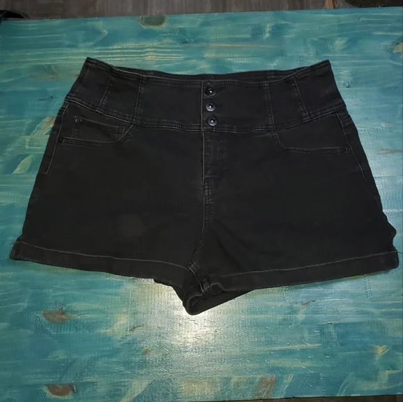 HIGH rise black Jean shorts Juniors 17 - Picture 1 of 7
